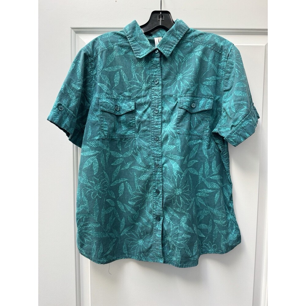 White Stag Buttoned Shirt Youth Size Large Collared Chest Pockets 99% Cotton‎